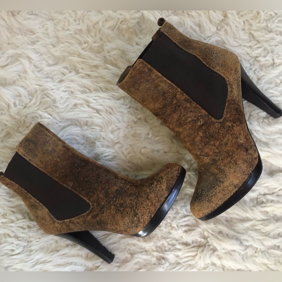 Michael Kors Leather Heeled Boot Size 10M - Picture 4 of 14